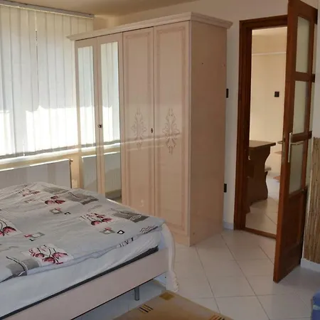 Arany Tisza Apartmanhaz Apartment