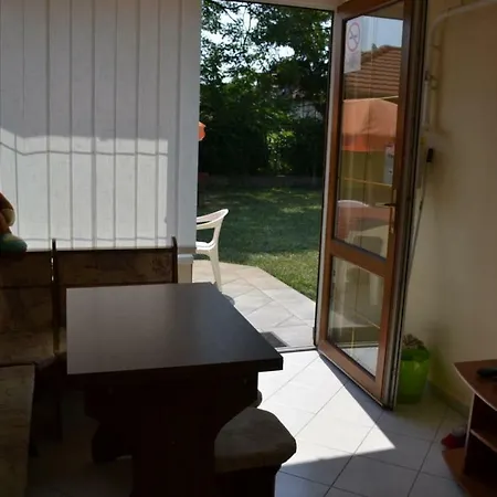 아파트 Arany Tisza Apartmanhaz