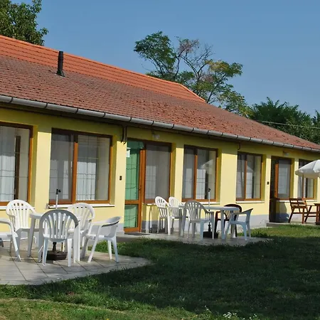Arany Tisza Apartmanhaz Apartment *